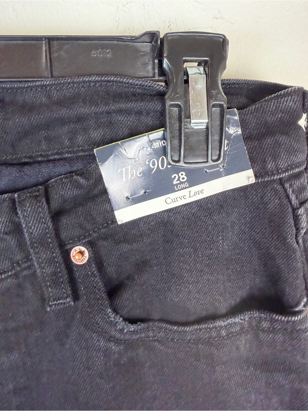Abercrombie & Fitch Curve Love 90s Straight Mid Rise Jeans Black Size 28 Long - Picture 5 of 7